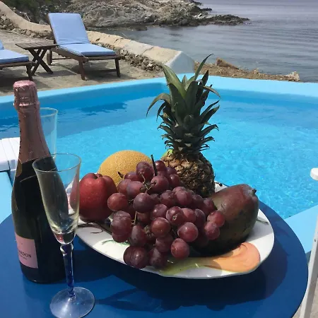Poseidon Secret Blue Pools Guest house