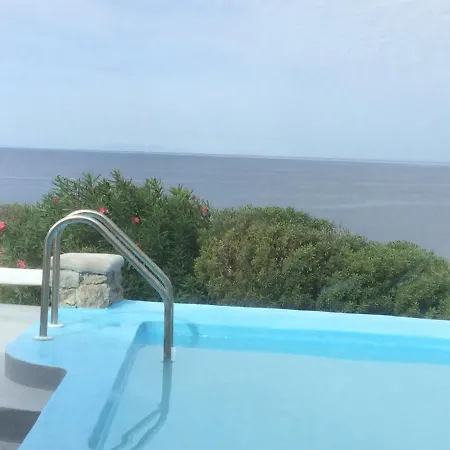 ゲストハウス Poseidon Secret Blue Pools オルノス